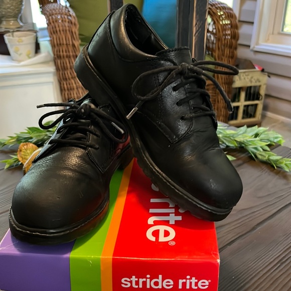 stride rite dress shoes